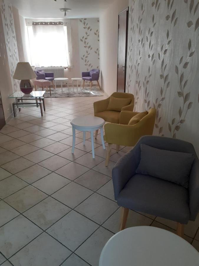 Logis Au Puits Enchante Saint-Martin-en-Bresse Eksteriør bilde