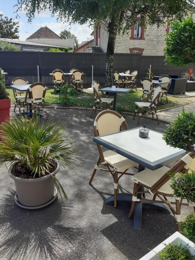 Logis Au Puits Enchante Saint-Martin-en-Bresse Eksteriør bilde