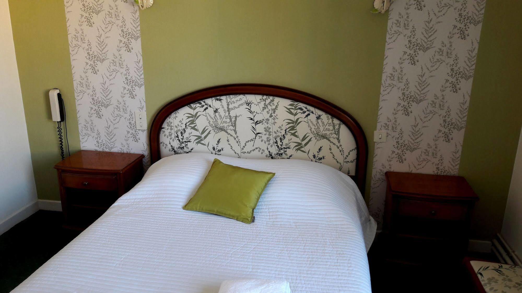 Logis Au Puits Enchante Saint-Martin-en-Bresse Eksteriør bilde
