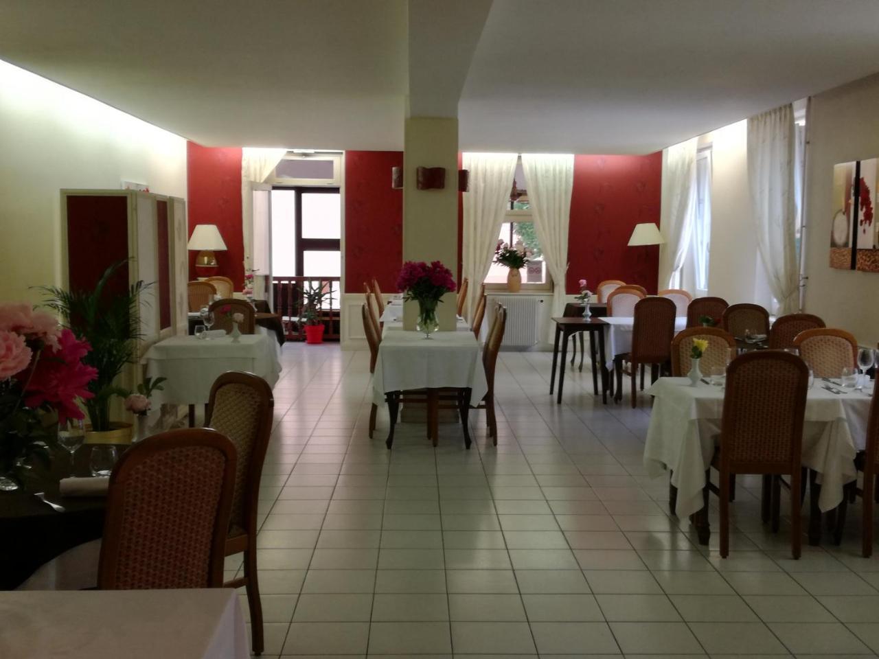 Logis Au Puits Enchante Saint-Martin-en-Bresse Eksteriør bilde